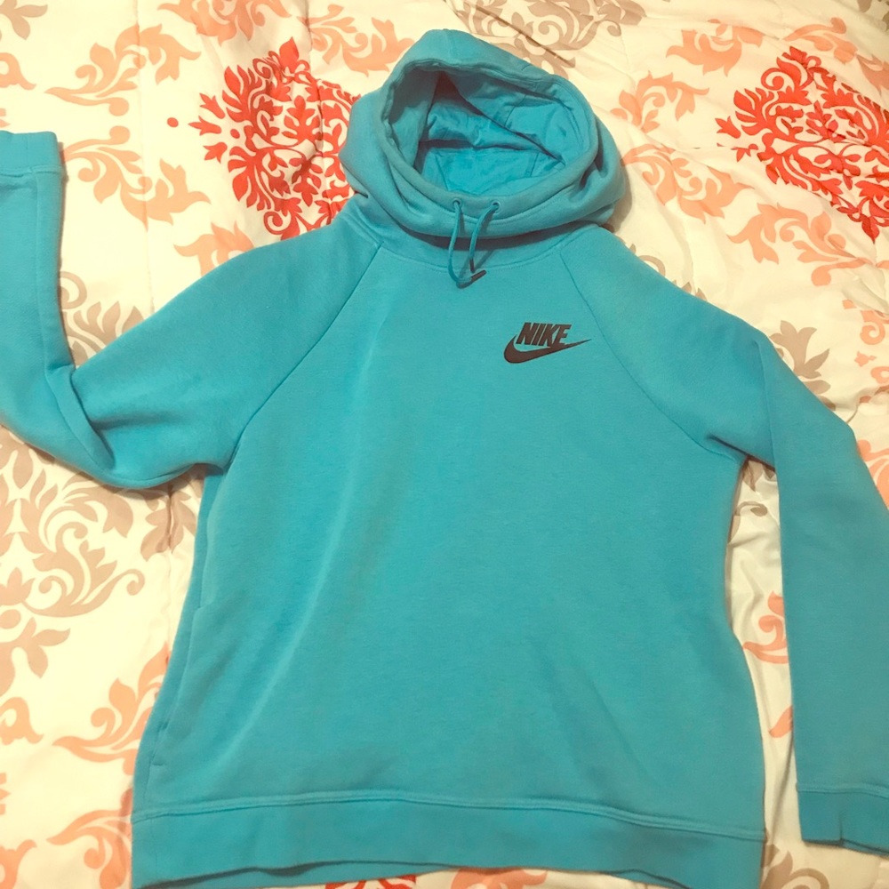 Medium. Nike. Funnel neck Hoodie